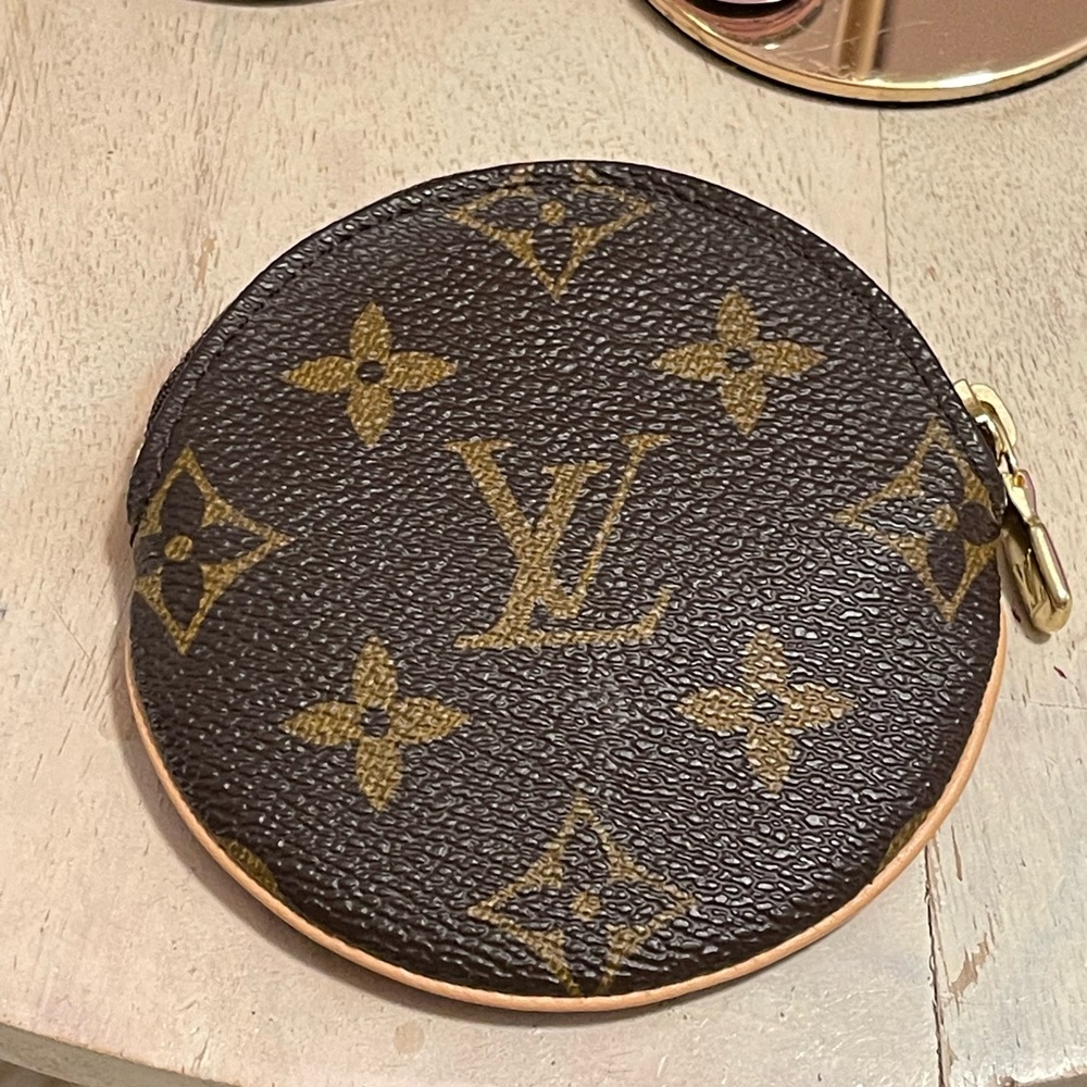 Louis Vuitton Round Coin Pouch